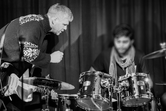 Å dele kunnskap og erfaring er nødvendig når man jobber sammen i et band. Foto: Rune Solberg.